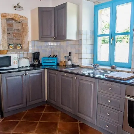 Konukevi Casa Rovo *