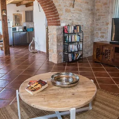 Casa Rovo Gostinjska kuća Jakici