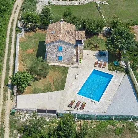 Casa Rovo * Jakici