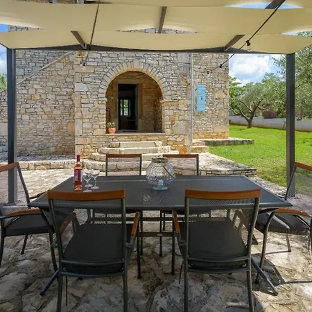 Casa Rovo Gostinjska kuća *