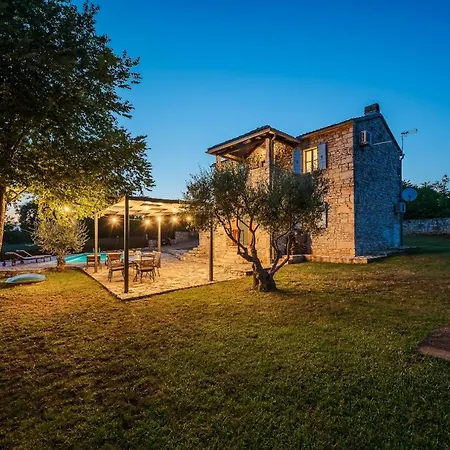 Casa Rovo Konukevi *